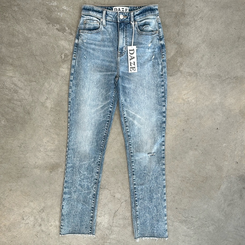 Daze Denim Daily Driver Long High Rise Skinny Straight Size 25